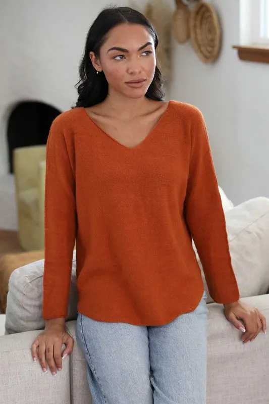 ANG107 - O/S VNECK SWEATER