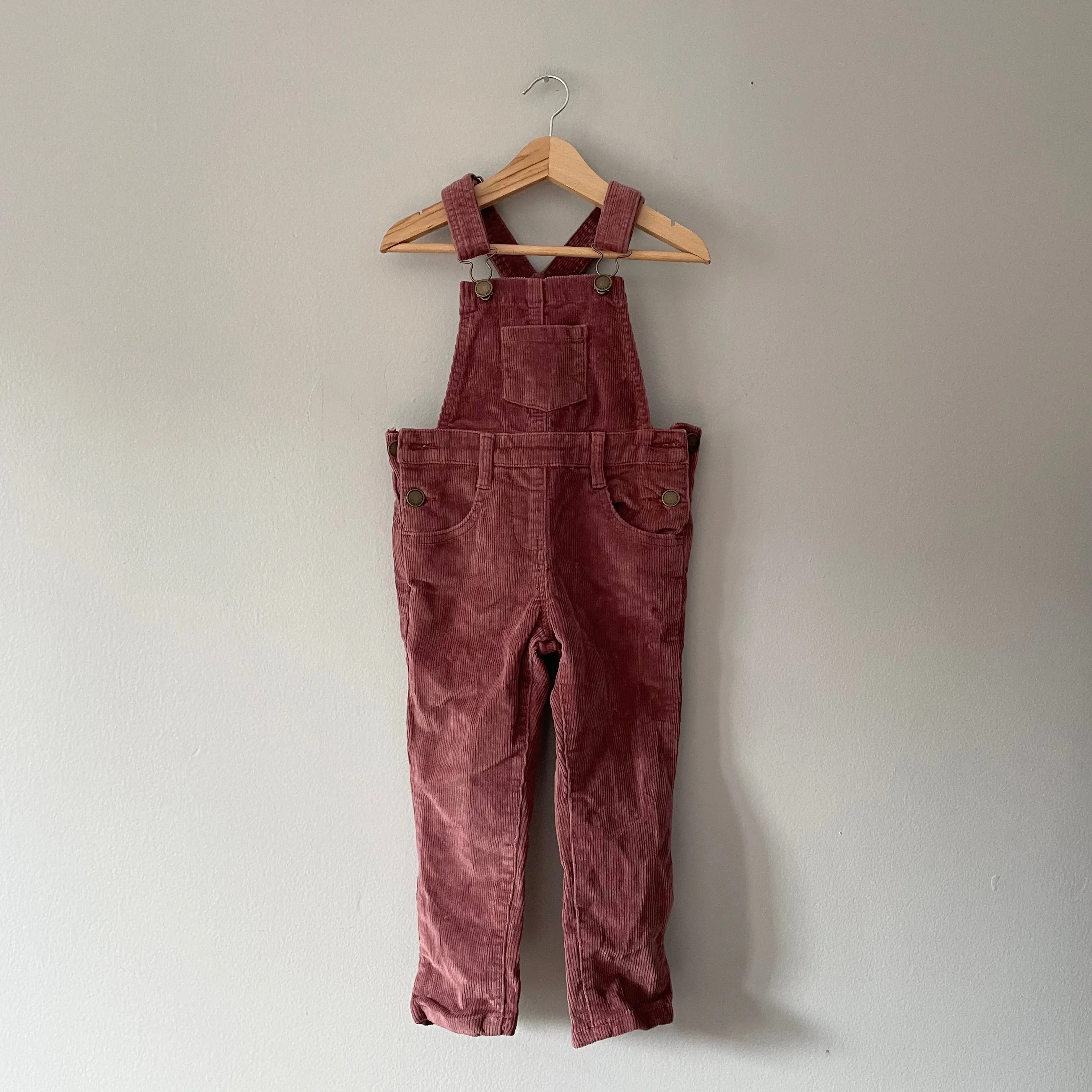 Jamie Kay / Corduroy overalls / 3Y