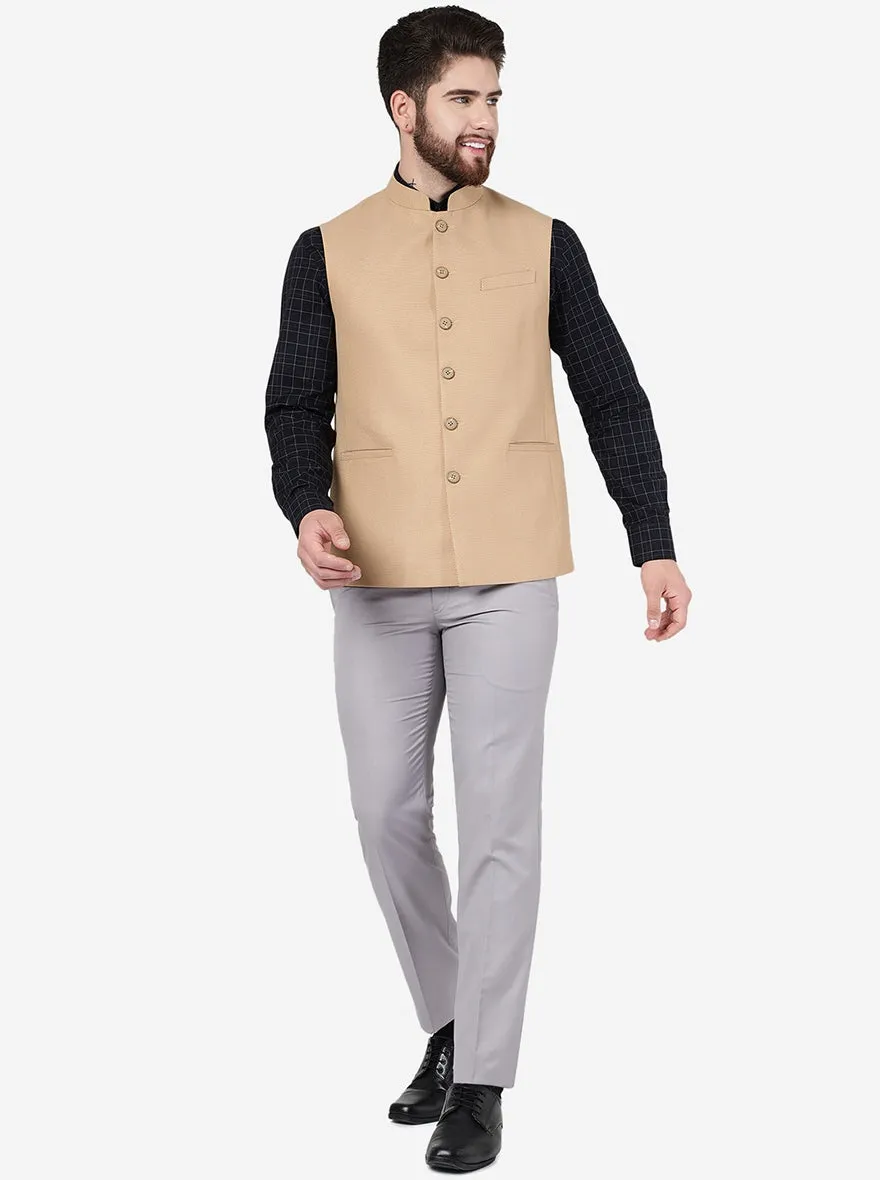 Khaki Solid Regular Fit Modi Jacket | JadeBlue