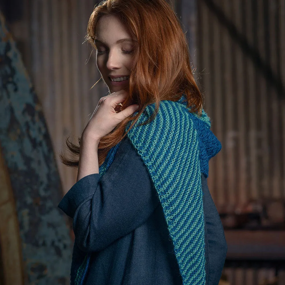 Two-colour Asymmetrical Shawl Pattern